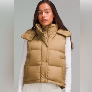 lululemon athletica Women's Puffer Vest in Camel/Tan